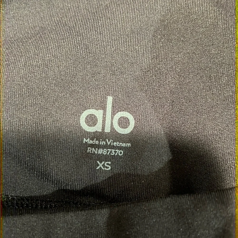 NWOT Alo Yoga High Waist Moto Legging